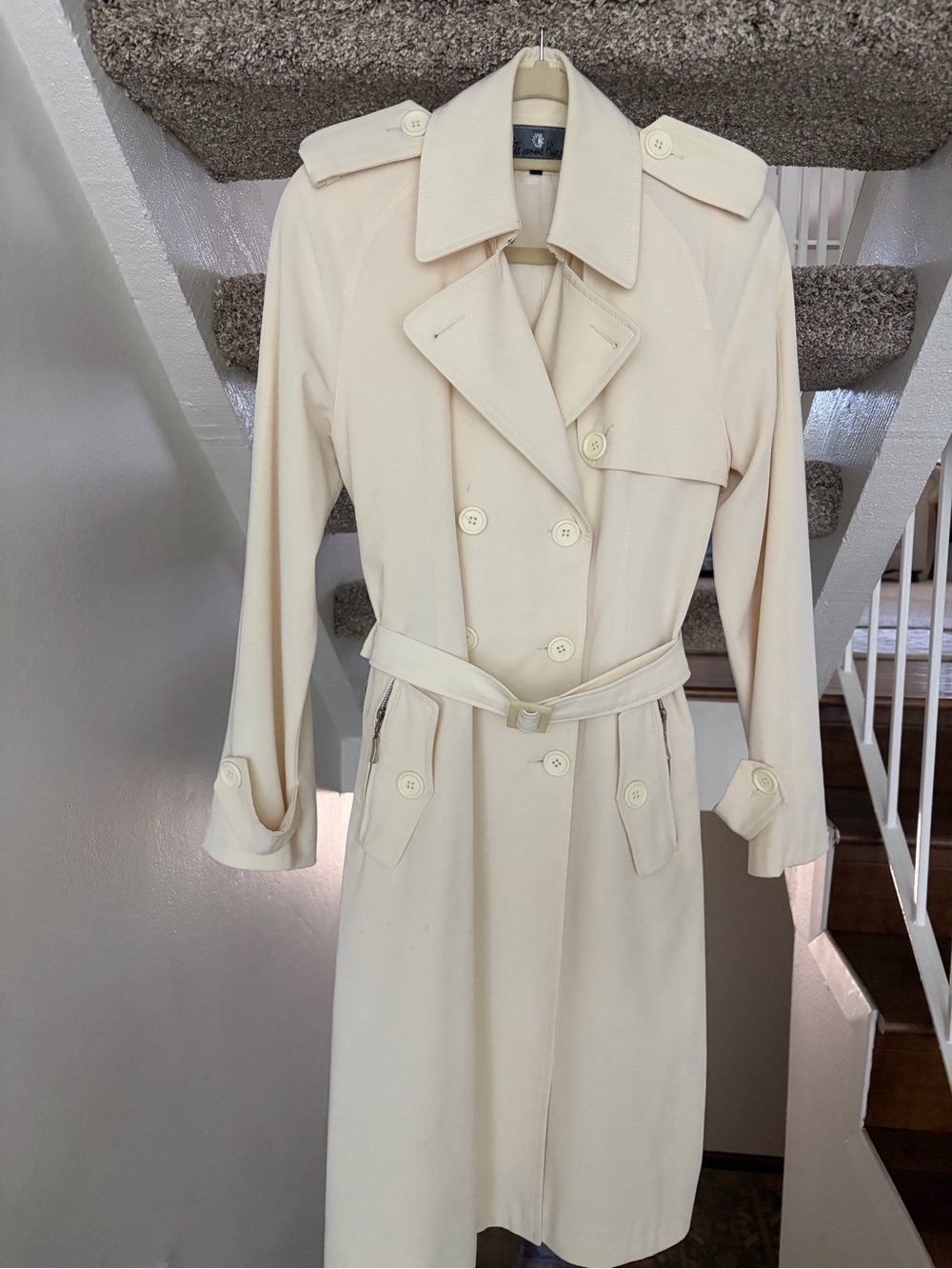 Eté comme Hiver Paris Made in France Ivory Double-Breasted Belted Trench Coat